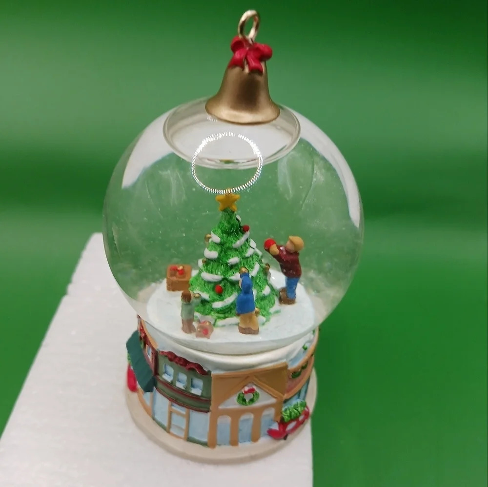 Hallmark wonderland trimming the  tree snow globe christmas ornament "3.3/4"